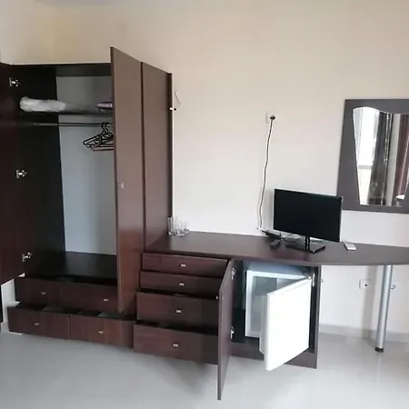 студио Homestay