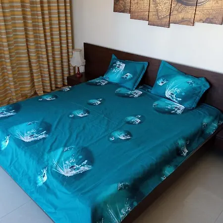 홈스테이 студио *