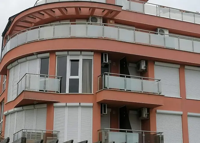 студио * Лозенец